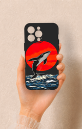iPhone 13 Pro Max Uyumlu Kırmızı Güneş Balina Desenli Silikon Kılıf