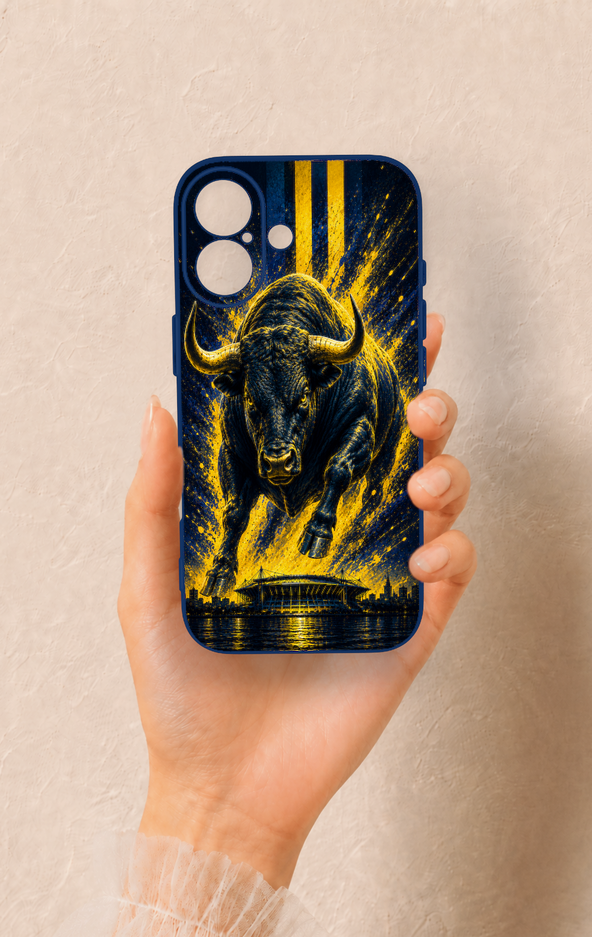 iPhone 17 Uyumlu Kadiköy Boğası Desenli Silikon Kılıf