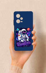 Redmi Note 12 Pro 5G Uyumlu Astronot DJ Desenli Silikon Kılıf