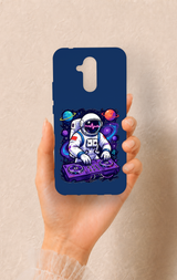 Huawei Mate 20 Lite Uyumlu Astronot DJ Desenli Silikon Kılıf