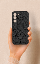 Samsung S22 Uyumlu Siyah Beyaz Mandala Desenli Silikon Kılıf