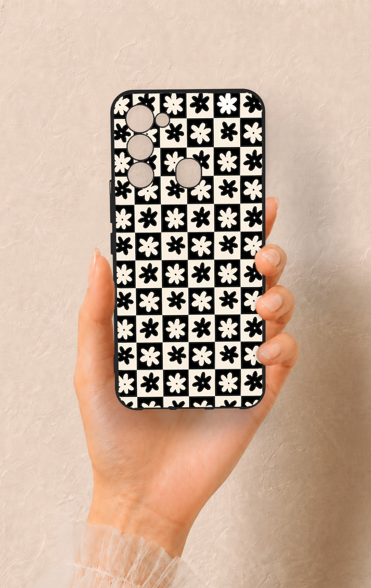 Tecno Spark 8C Uyumlu Çiçek Motifli Dama Desenli Silikon Kılıf