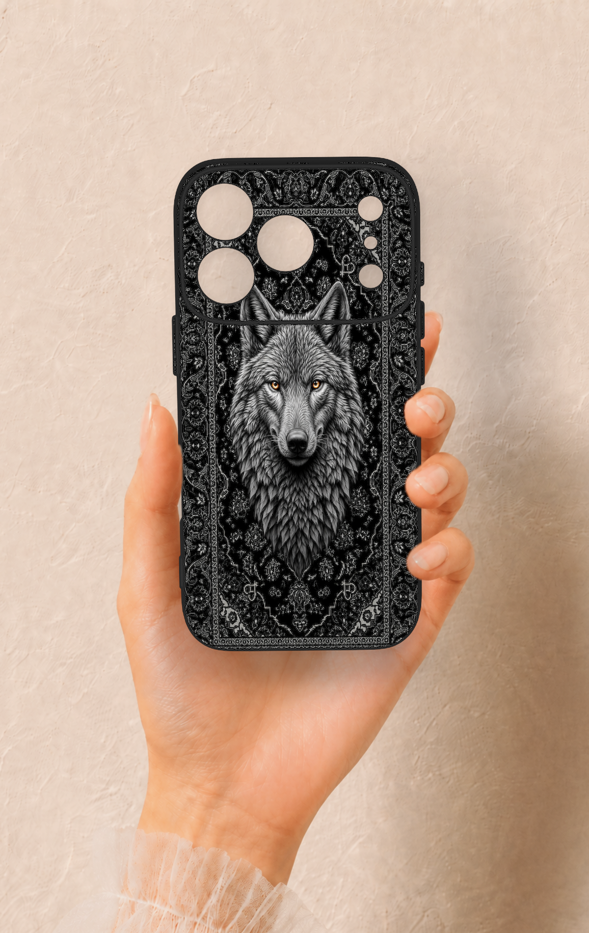 iPhone 17 Pro Uyumlu Etnik Kurt Desenli Silikon Kılıf