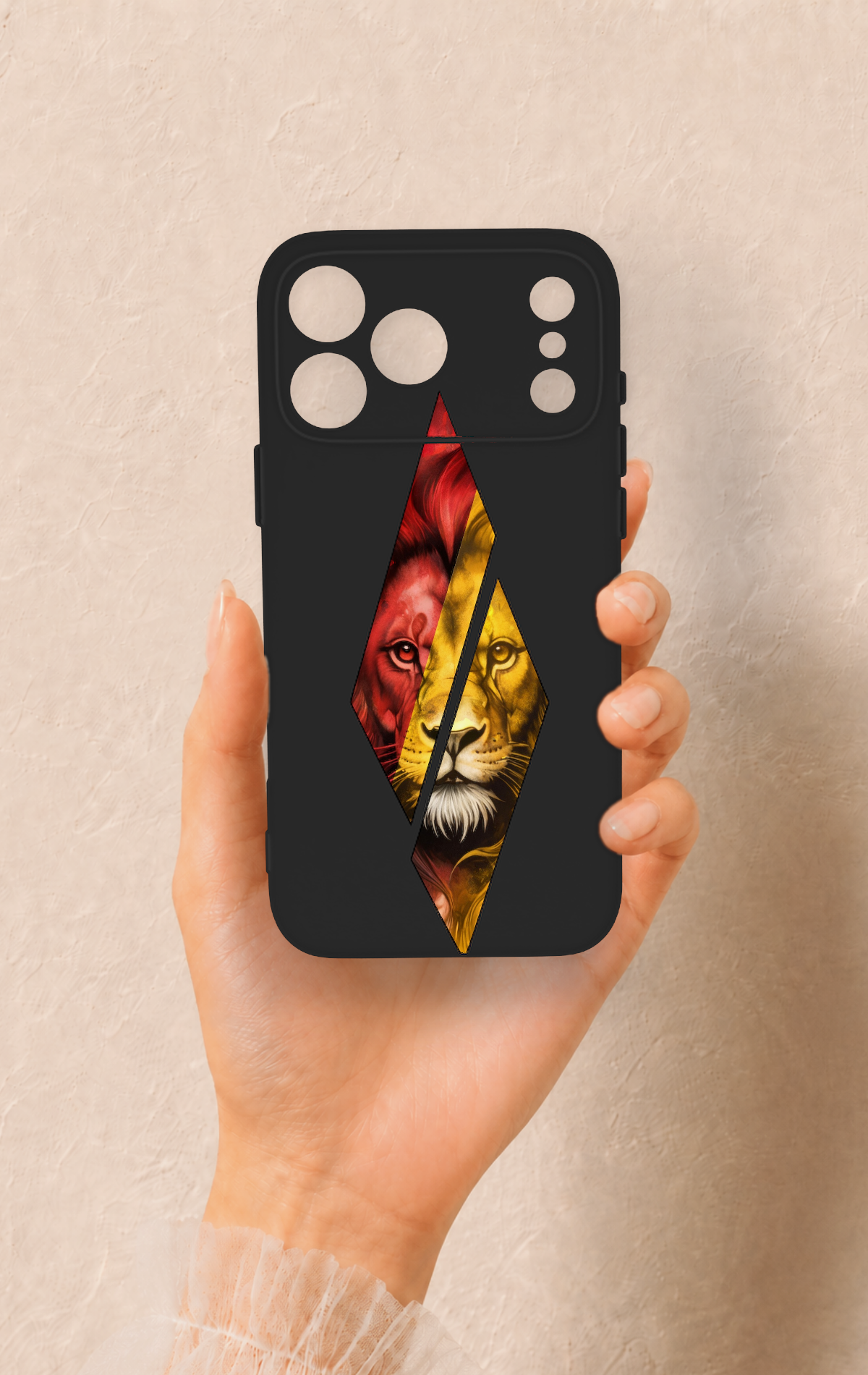 iPhone 17 Pro Max Uyumlu Kesik Aslan Desenli Silikon Kılıf