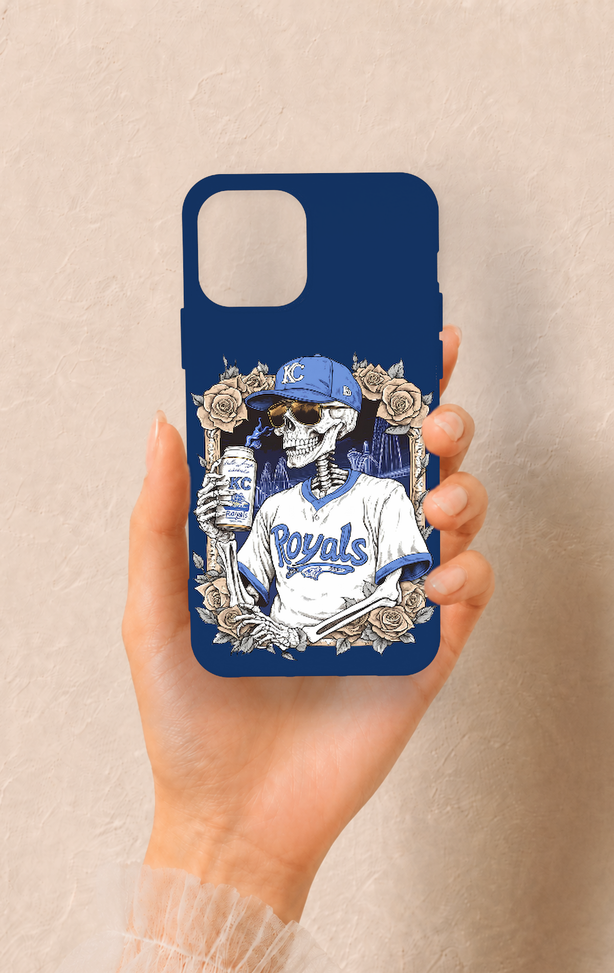 iPhone 12-12PRO Uyumlu Royals Desenli Silikon Kılıf