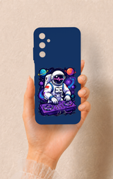 Samsung A05s Uyumlu Astronot DJ Desenli Silikon Kılıf