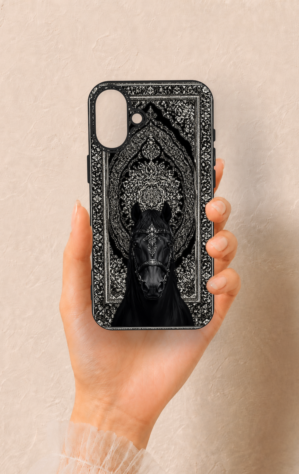 iPhone 16 Plus Uyumlu Etnik At Figürü Desenli Silikon Kılıf