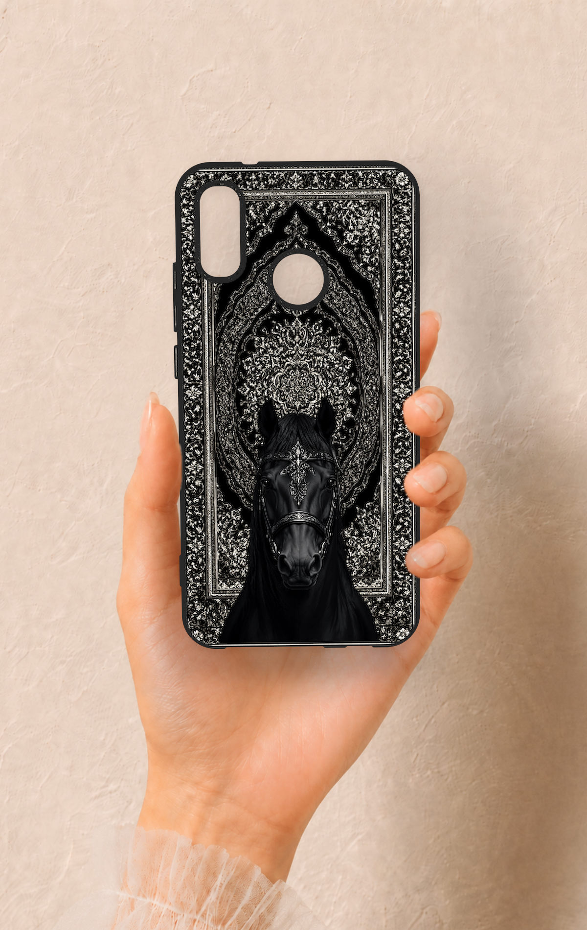 Huawei P20 Lite Uyumlu Etnik At Figürü Desenli Silikon Kılıf