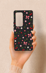 Vivo V30 Uyumlu Papatya Kiraz Fiyonk Desenli Silikon Kılıf