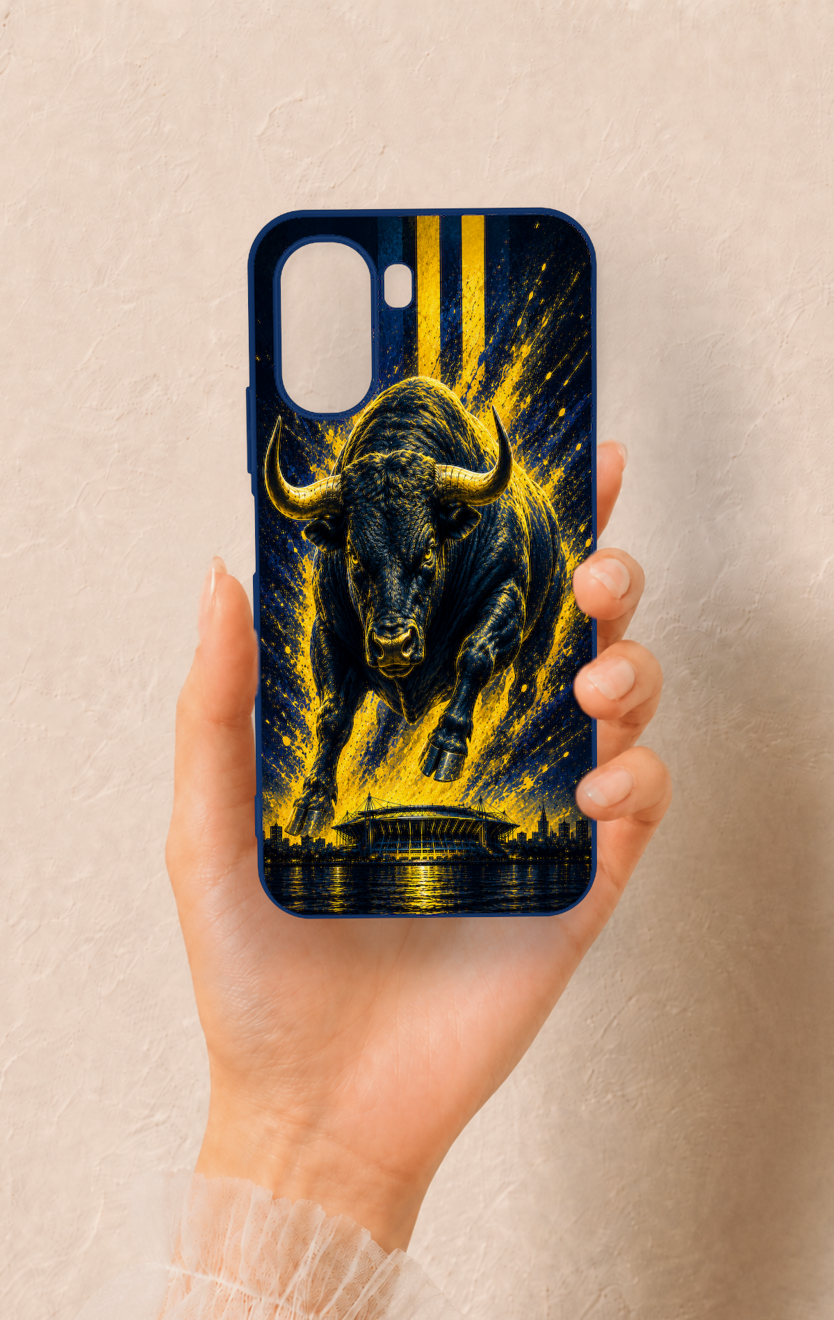 Oppo A6T Uyumlu Kadiköy Boğası Desenli Silikon Kılıf