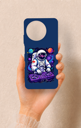 Realme 11 Uyumlu Astronot DJ Desenli Silikon Kılıf