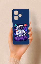 İnfinix Hot 30 Uyumlu Astronot DJ Desenli Silikon Kılıf