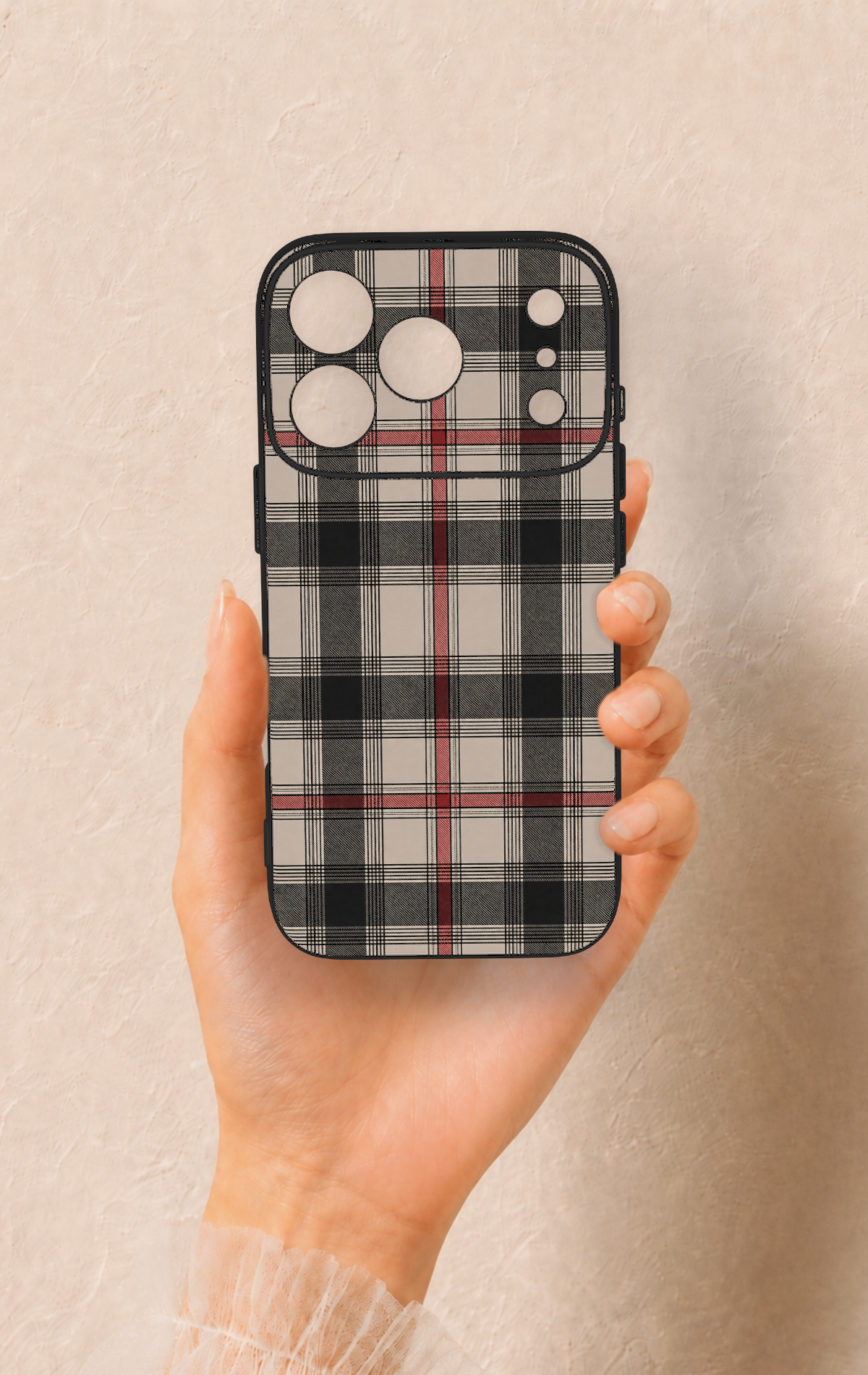 iPhone 17 Pro Uyumlu Siyah Kırmızı Ekose Desenli Silikon Kılıf
