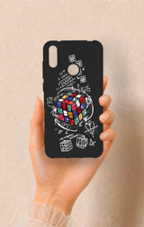 Huawei Y7 2019 Uyumlu Rubik Küb Desenli Silikon Kılıf