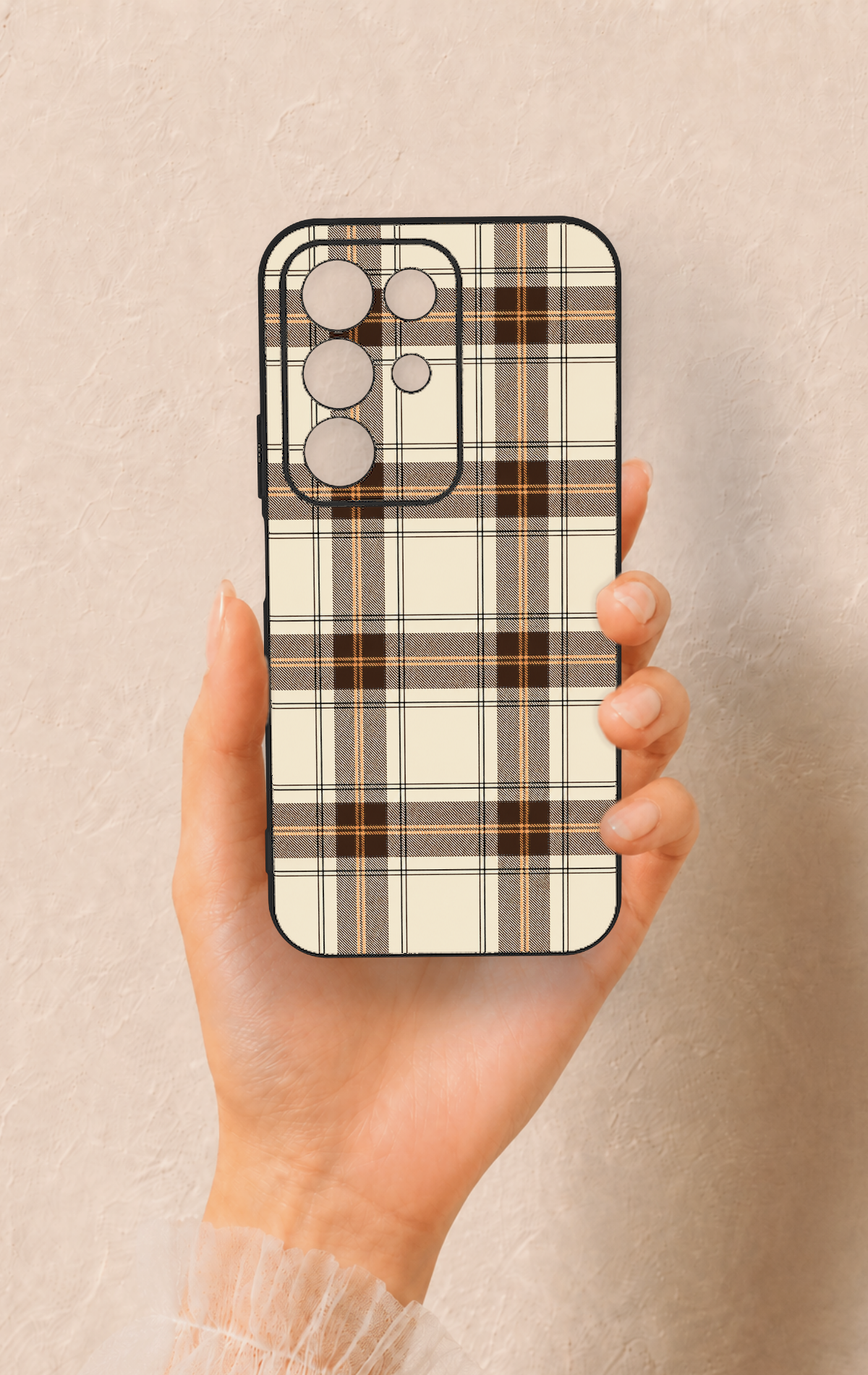 Realme C85 5G Uyumlu Bej Kahverengi Ekose Desenli Silikon Kılıf