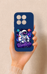 Xiaomi Mi 17 5G Uyumlu Astronot DJ Desenli Silikon Kılıf