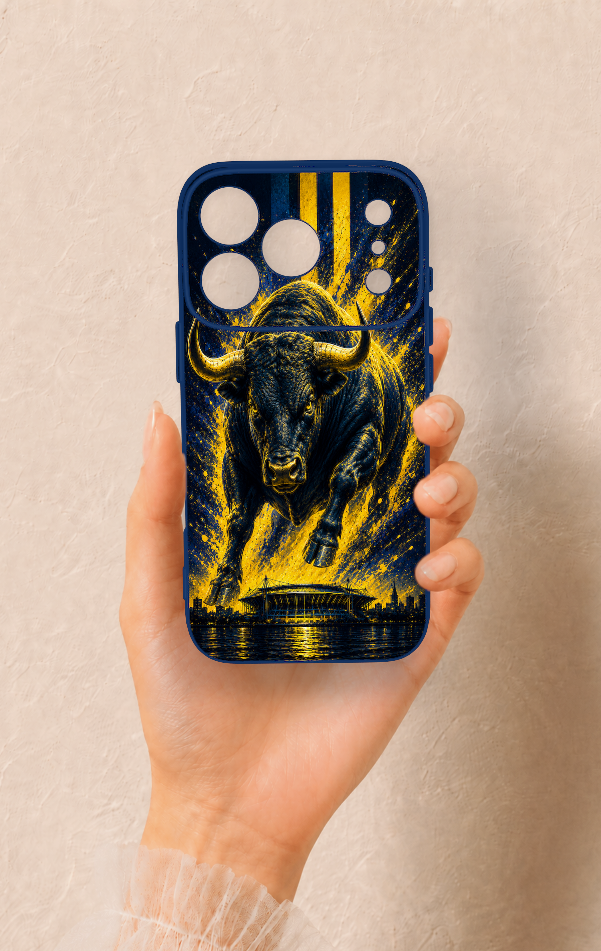 iPhone 17 Pro Uyumlu Kadiköy Boğası Desenli Silikon Kılıf