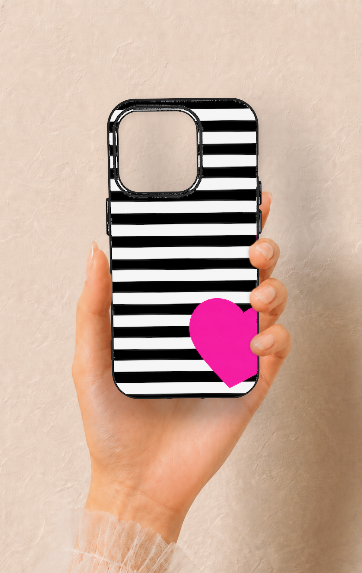 iPhone 15 Pro Uyumlu Çizgili Kalp Desenli Silikon Kılıf