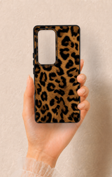 Vivo V30 Uyumlu Koyu Leopar Deri Desenli Silikon Kılıf