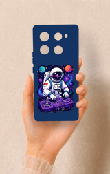 İnfinix Note 40 Pro Uyumlu Astronot DJ Desenli Silikon Kılıf