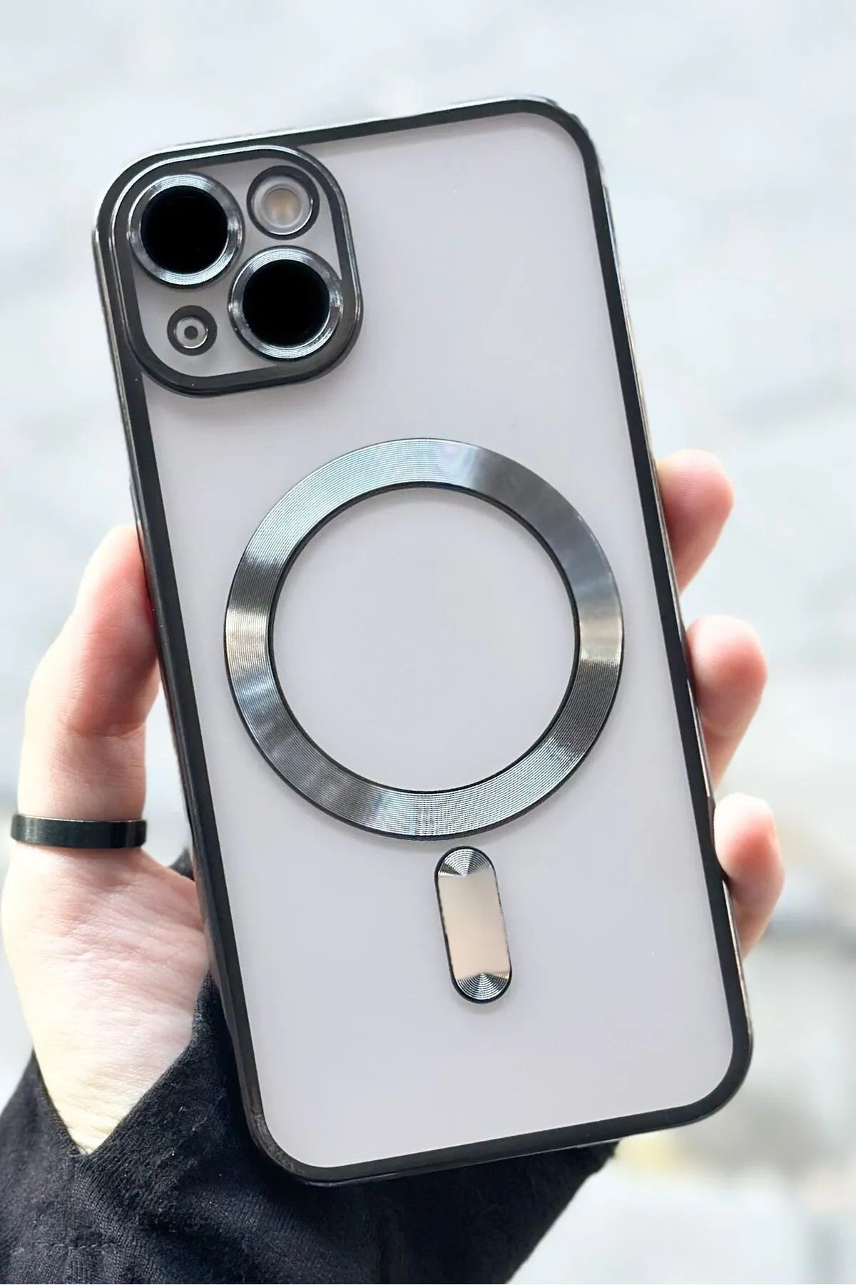 iPhone 15 Kamera Korumalı Sararmaz Silikon Parlak Magsafe Destekli Modern Cetro Kılıf