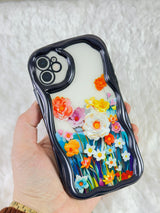 iPhone 11 Dalgalı Kenarlı Renkli Çiçek Desenli Kamera Korumalı Bloss Kılıf