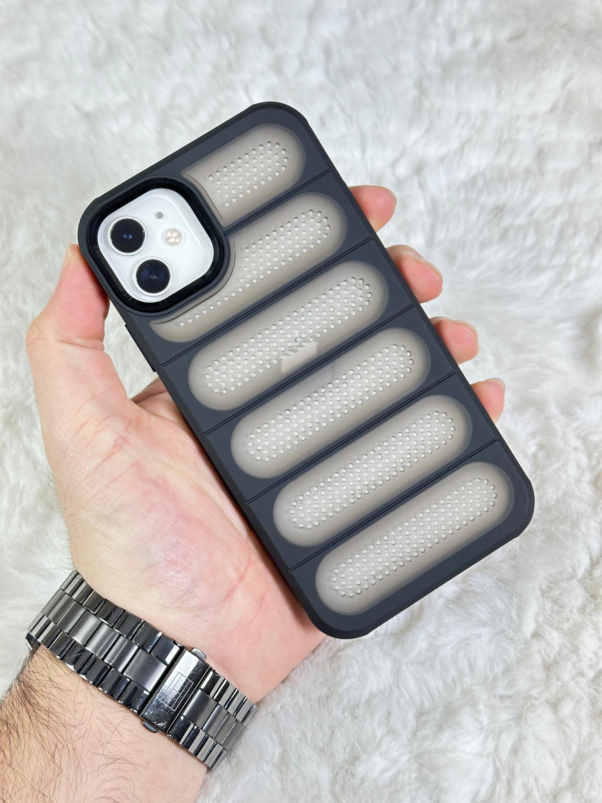 iPhone 11 Pars Kılıf